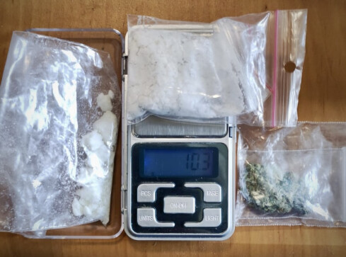 Prowadził pod wpływem narkotyków. Więcej miał w kieszeni - grafika