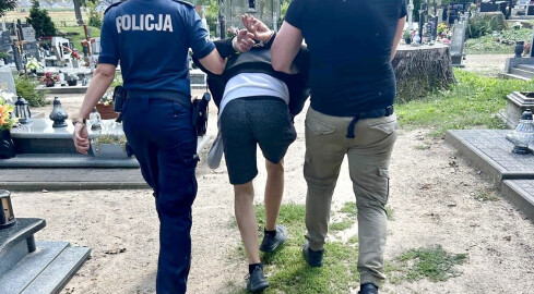 16-latek ukradł niemal półtora tysiąca. Zatrzymano go na cmentarzu - grafika