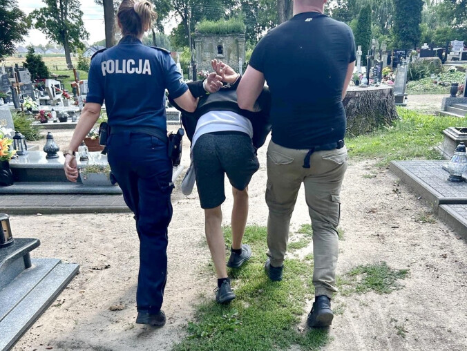 16-latek ukradł niemal półtora tysiąca. Zatrzymano go na cmentarzu - grafika