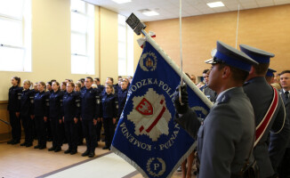 Siedmioro nowych policjantów w Pile 