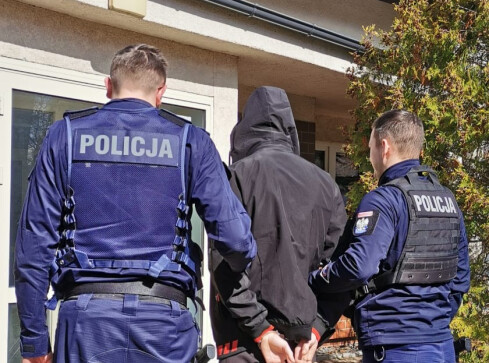 Okradli kościelne skarbonki  - grafika