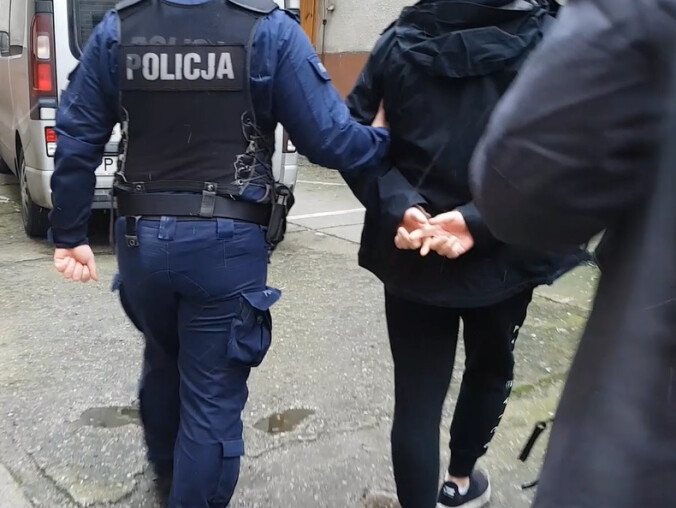 Poszukiwało go 19 jednostek policji w kraju. Oszust wpadł w Pile  - grafika