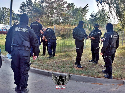 52-latek spod Piły zatrzymany pod zarzutem pedofilii  - grafika