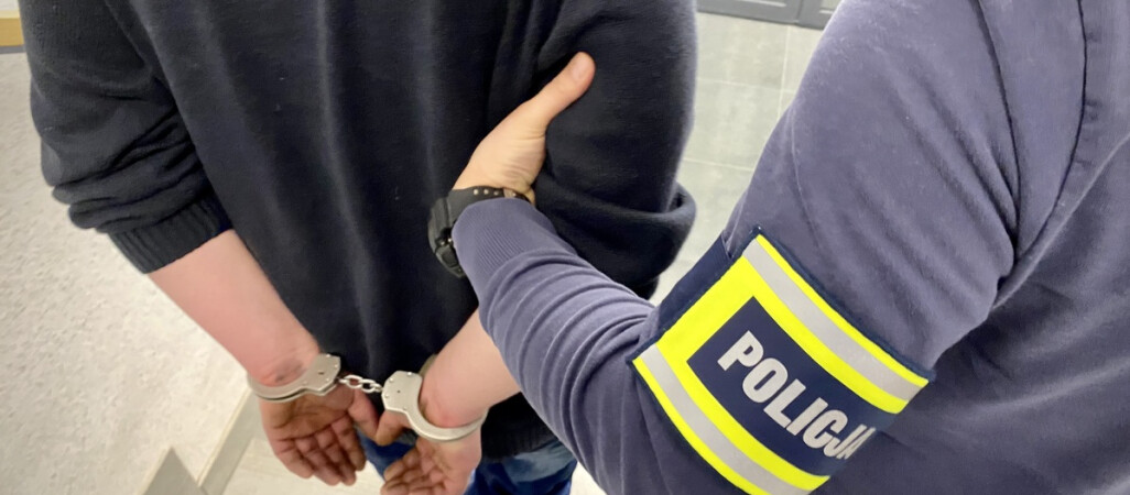 Ukradł palety, by zbudować z nich konstrukcję do uprawy konopi