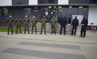 Żołnierze z Wałcza pomagają w kontrolowaniu kwarantanny