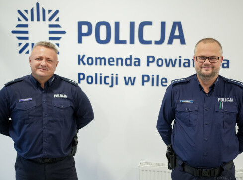 Policjanci z Piły uratowali życie dwóm mężczyznom - grafika