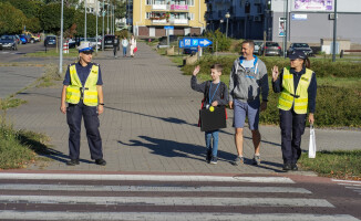 "Pomachaj kierowcy" - zachęcają policjanci. Dlaczego? 