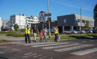 "Pomachaj kierowcy" - zachęcają policjanci. Dlaczego? 