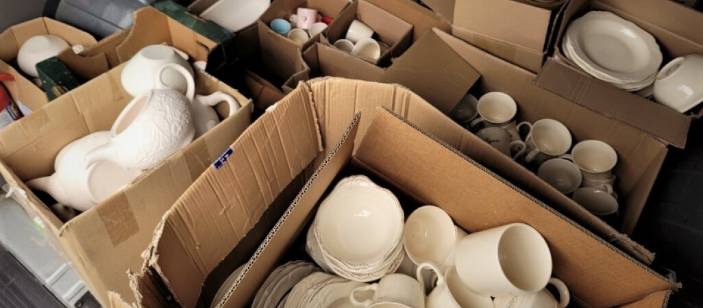 Kradły porcelanę z jednego z zakładów