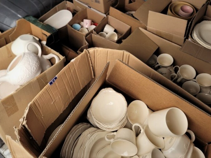 Kradły porcelanę z jednego z zakładów  - grafika