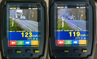 Dwie godziny i cztery zatrzymane prawa jazdy