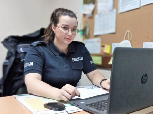 Policjantka po służbie zatrzymała pijanego kierowcę  - grafika