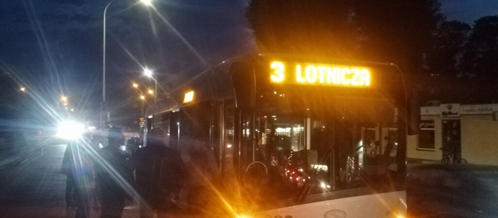 Autobus linii nr 3 ostrzelany. Policja szuka sprawcy 