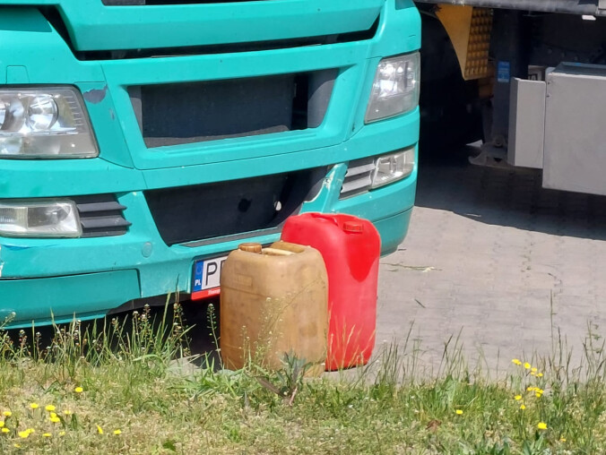 Seria włamań do firm w Pile - grafika