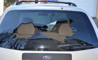 Strzelali z wiatrówki do samochodów i je okradali