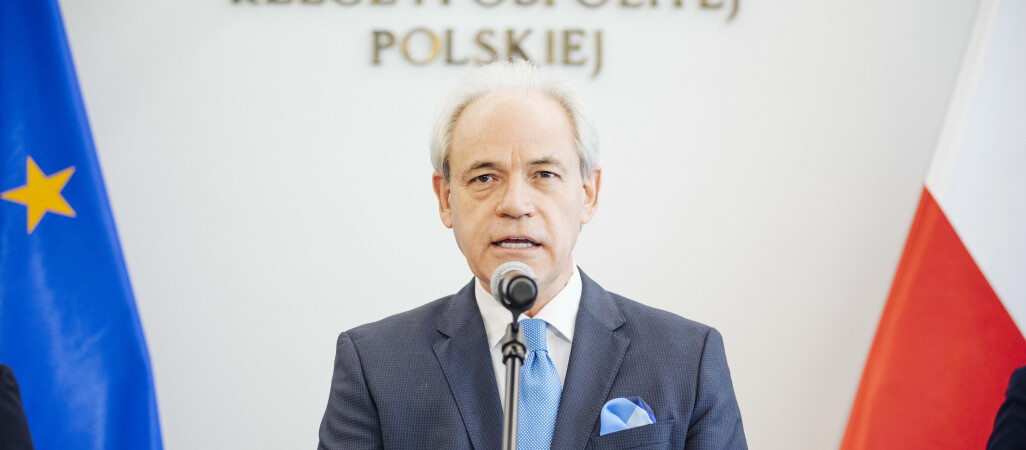 Adam Szejnfeld prowadzi w wyścigu o Senat