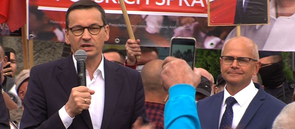 Premier w Chodzieży. Burmistrz chciał mu wręczyć "rachunek od mieszkańców"