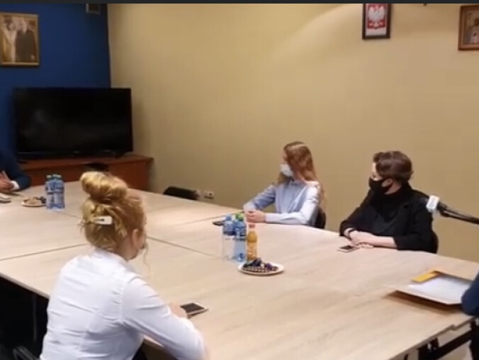 Marcin Porzucek spotkał się z protestującymi przeciwko wyrokowi TK - grafika