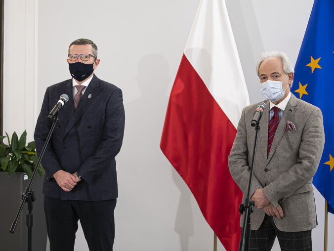 Senat za zniesieniem zakazu handlu w niedziele - grafika