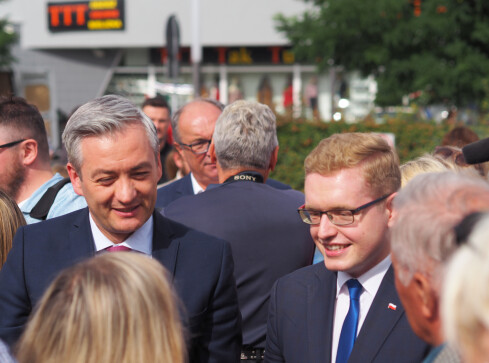 Scheuring-Wielgus i Biedroń w Pile  - grafika