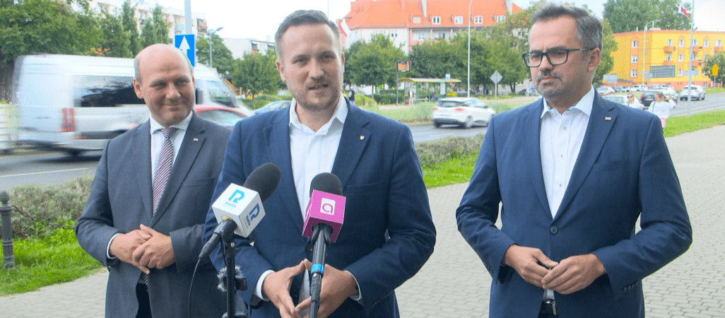 Tak dla CPK - działacze PiS-u zbierają podpisy 