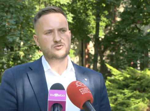 Wzywa do współpracy ponad podziałami, ale...  - grafika