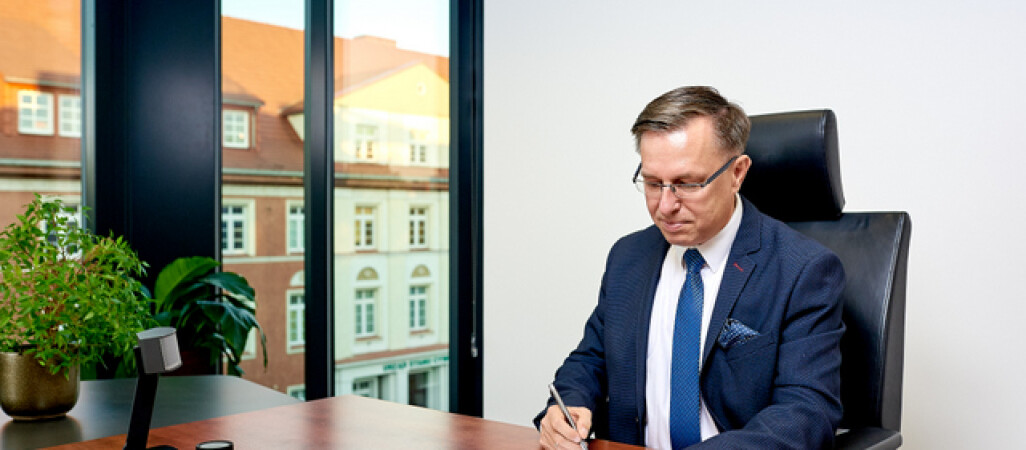 Po Pile będą jeździć wodorowe autobusy 