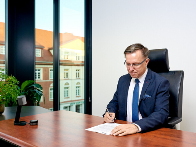 Po Pile będą jeździć wodorowe autobusy  - grafika