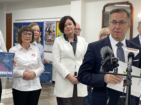 Głowski posłem. Stanowiska stracili zastępcy. Kto rządzi Piłą?  - grafika