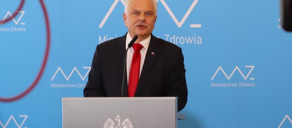 Przymusowy urlop dla niezaszczepionych? Minister wyjaśnia 