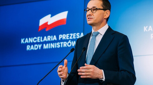 Składka zdrowotna ma być niższa. Rząd ugina się wobec protestów  - grafika