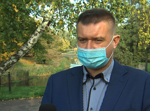 "Prym na tych protestach wiodą politycy" - poseł Porzucek odpowiada  - grafika