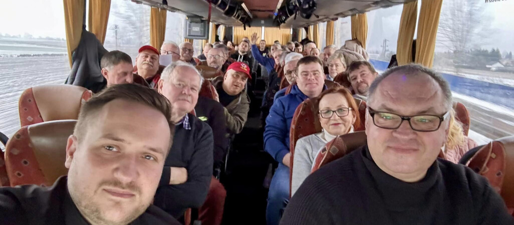 Pilscy działacze PiS jadą na protest Wolnych Polaków