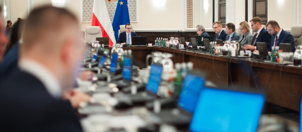 Utrzymanie rządu i prezydenta kosztuje nas grube miliony