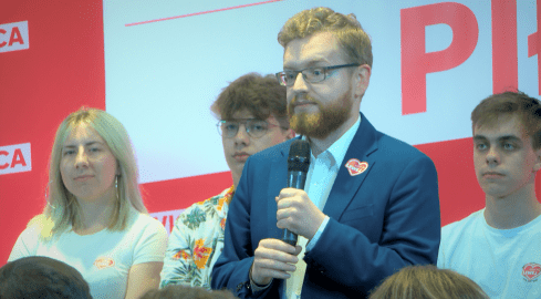 Liderzy Lewicy Scheuring-Wielgus i Śmiszek wspierają Standerskiego - grafika