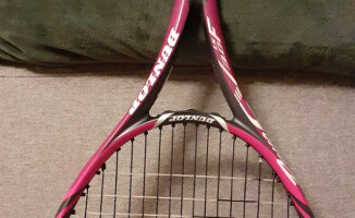 Rakieta Radwańskiej na licytacji dla Nikodema Nitka