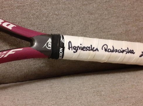 Rakieta Radwańskiej na licytacji dla Nikodema Nitka - grafika