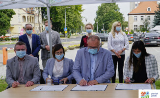 Za kilka dni ruszy remont elewacji budynku starostwa - ZDJĘCIA