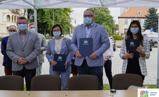 Za kilka dni ruszy remont elewacji budynku starostwa - ZDJĘCIA