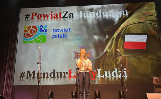 Murem za polskim mundurem - koncert w Pile 