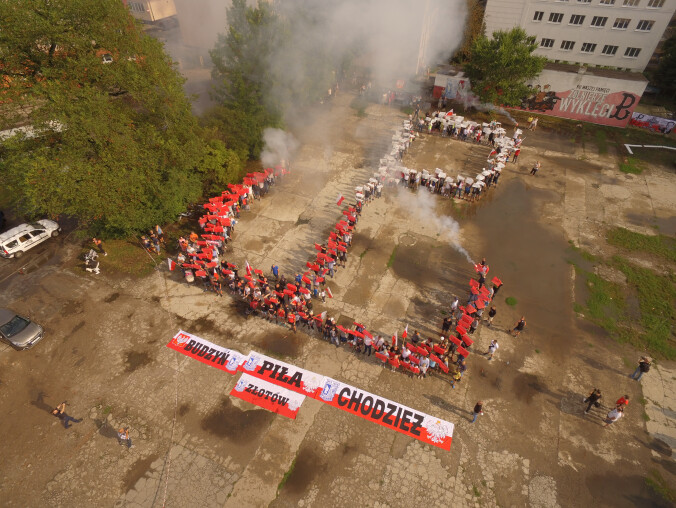 Żywa Kotwica w hołdzie bohaterom Powstania Warszawskiego - grafika