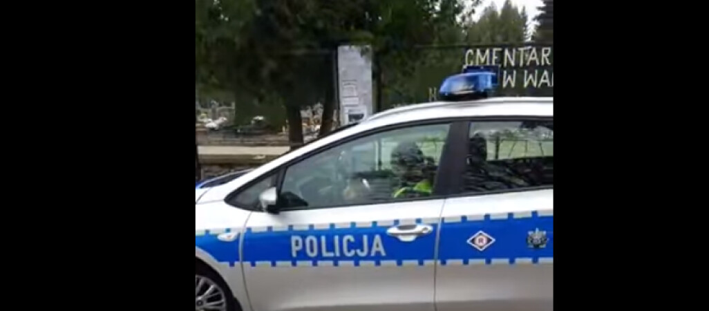 Zostali spisani przez policję za hasło Strajku Kobiet