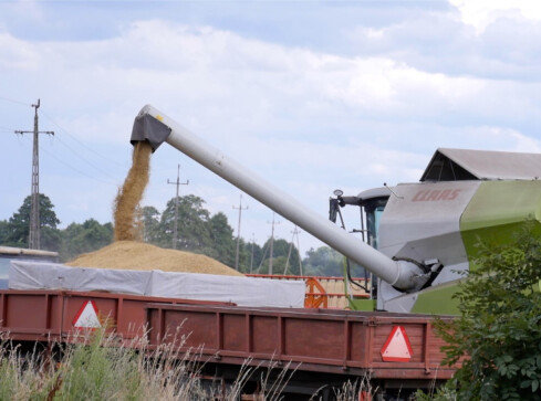 Maleje liczba wypadków rolniczych na wsi  - grafika