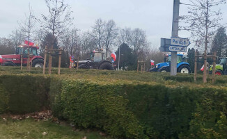 "Głód poczujesz, rolnika uszanujesz" – grzmią protestujący