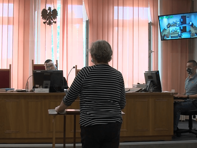 Kredyt przez internet? 70-latka przed sądem, choć nie ma komputera  - grafika