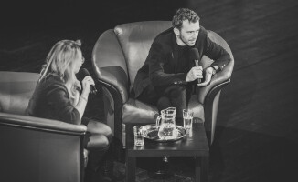 Aktor Piotr Głowacki gościem Salonu Kulturalnego [GALERIA]