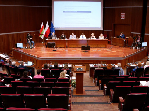 Prezydent Piły z absolutorium  - grafika