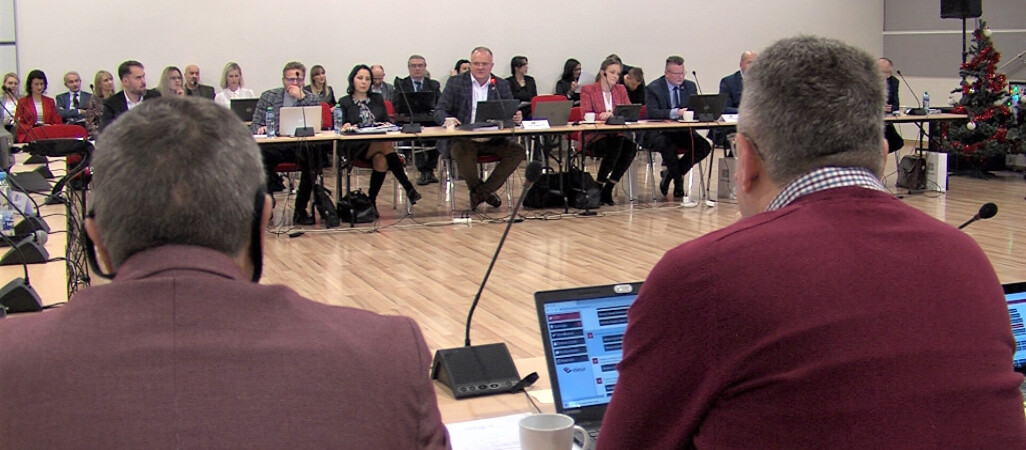 50 mln zł na inwestycje w powiecie. Budżet przyjęty