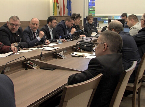 Budżet w Trzciance uchwalony. Porozumienie w sprawie bieżni  - grafika