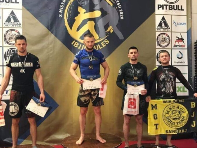 Policjant z Piły zdobył brązowy medal na X Mistrzostwach Polski NO  - grafika
